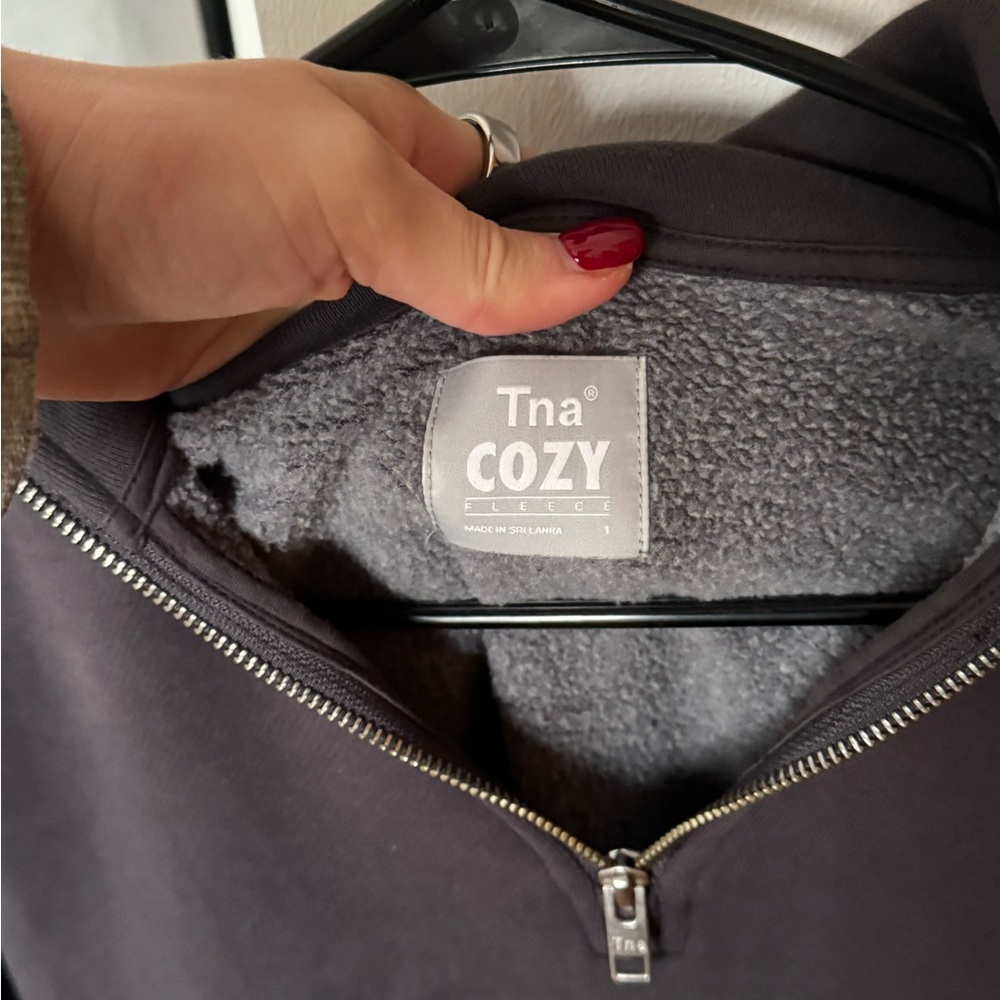 TNA Quarter-Zip - Picture 2 of 2